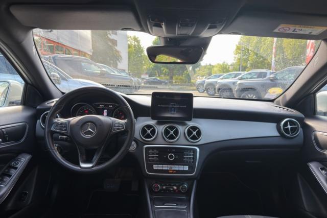 Mercedes Benz Gla image 9