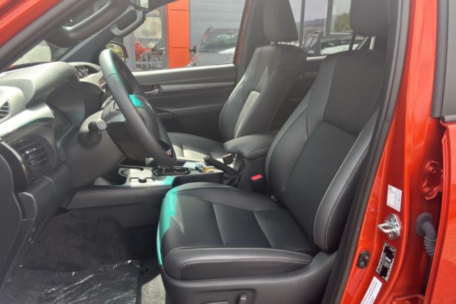 Toyota Hilux image 4