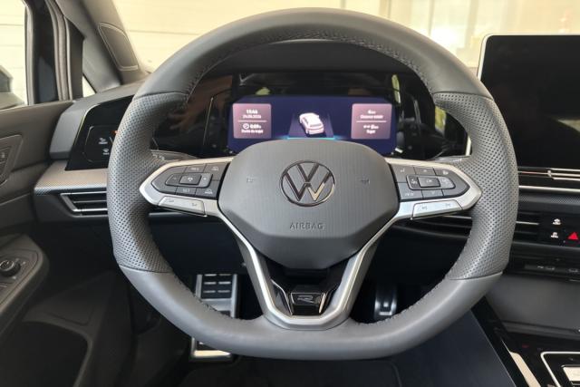 Volkswagen Golf image 1