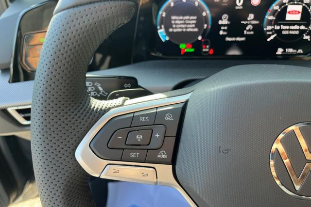 Volkswagen Golf image 8