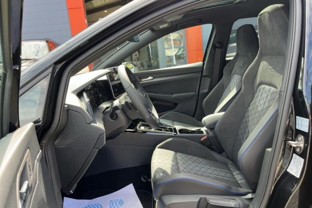 Volkswagen Golf image 9