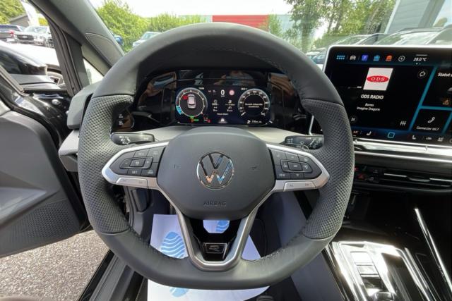 Volkswagen Golf image 8