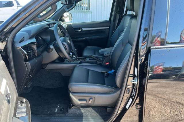 Toyota Hilux image 6
