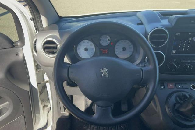 Peugeot Partner image 1