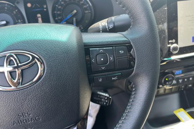 Toyota Hilux image 7