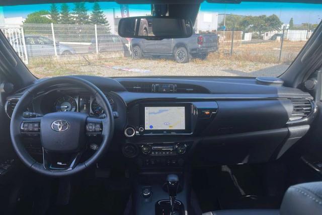Toyota Hilux image 4