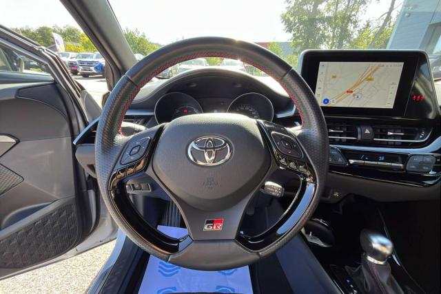 Toyota C-Hr image 9
