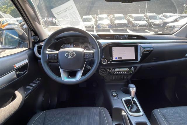 Toyota Hilux image 3