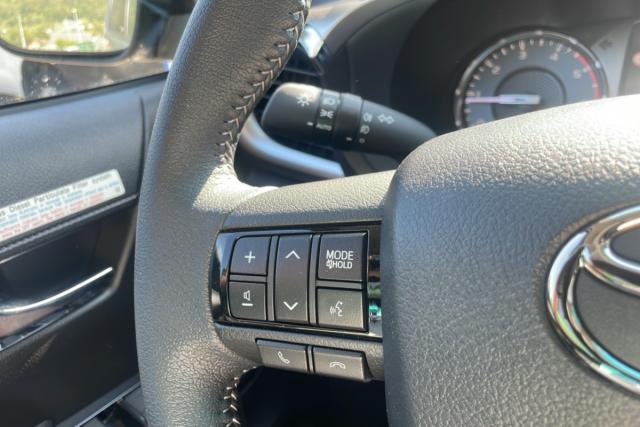 Toyota Hilux image 1
