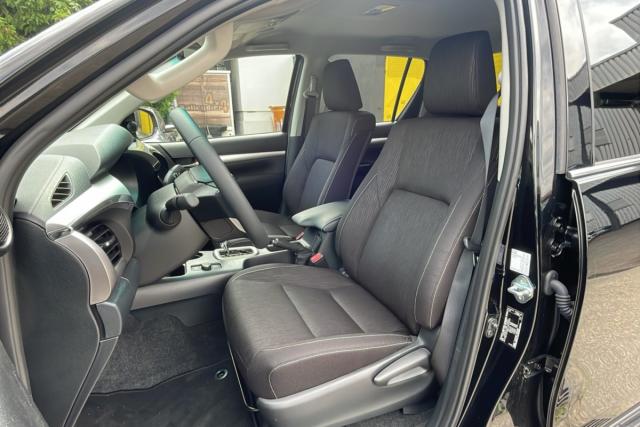 Toyota Hilux image 5