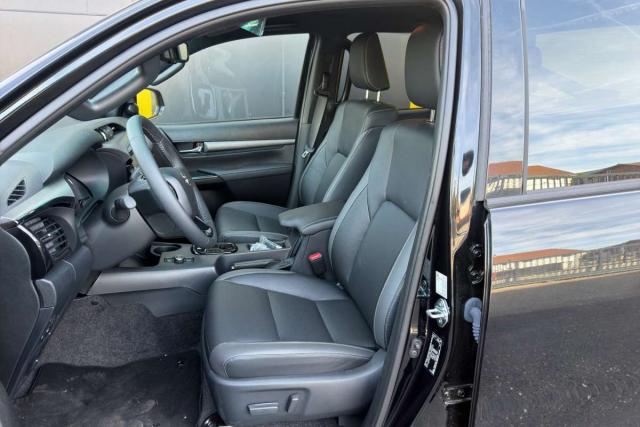 Toyota Hilux image 9