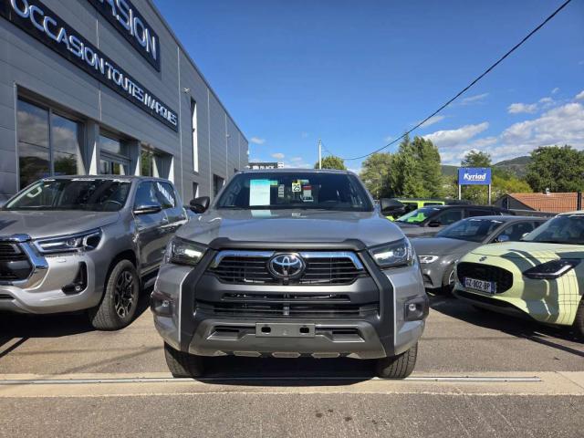 Toyota Hilux 2.8 204 Bva Invincible 4p