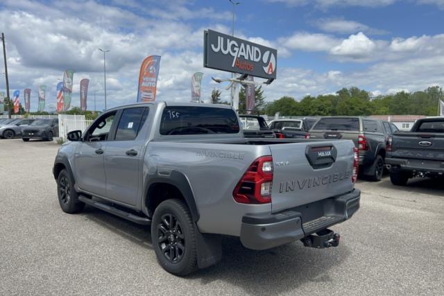 Toyota Hilux image 4