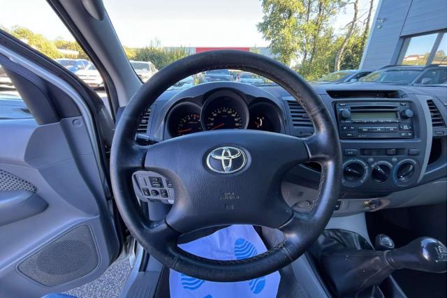 Toyota Hilux image 3