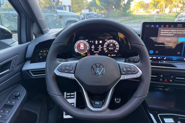 Volkswagen Golf image 1