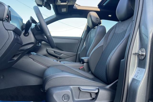 Volkswagen T-Roc image 3