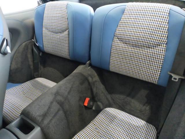 Porsche 911 image 8