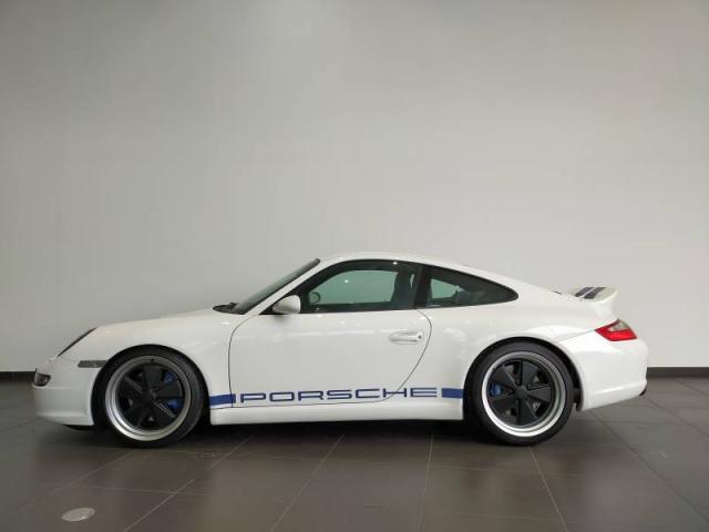 Porsche 911 image 9