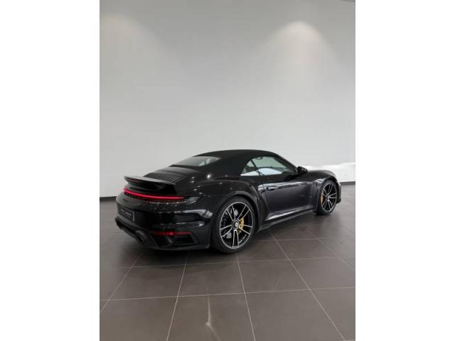 Porsche 911 image 6