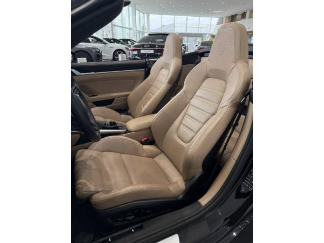 Porsche 911 image 8