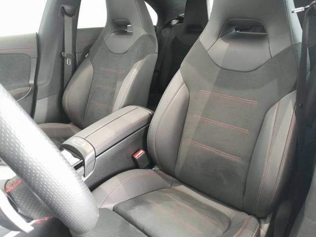 Mercedes Benz Cla image 5
