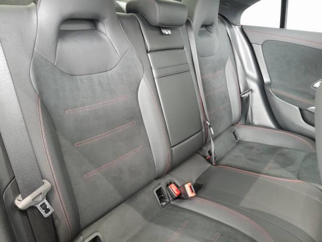 Mercedes Benz Cla image 3