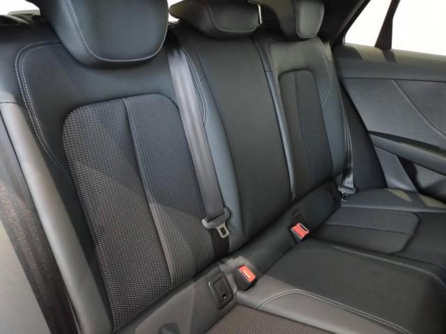 Audi Q2 image 9