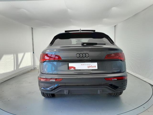 Audi Q5 Sportback image 1