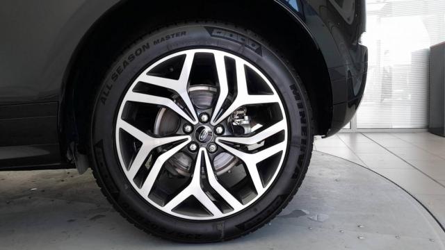 Land Rover Range Rover Evoque image 9