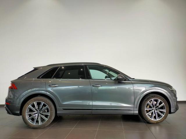 Audi Q8 image 2
