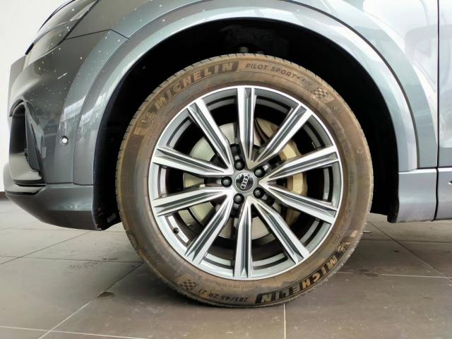 Audi Q8 image 8