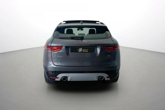 Jaguar F-Pace image 3