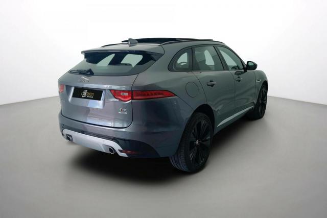 Jaguar F-Pace image 9