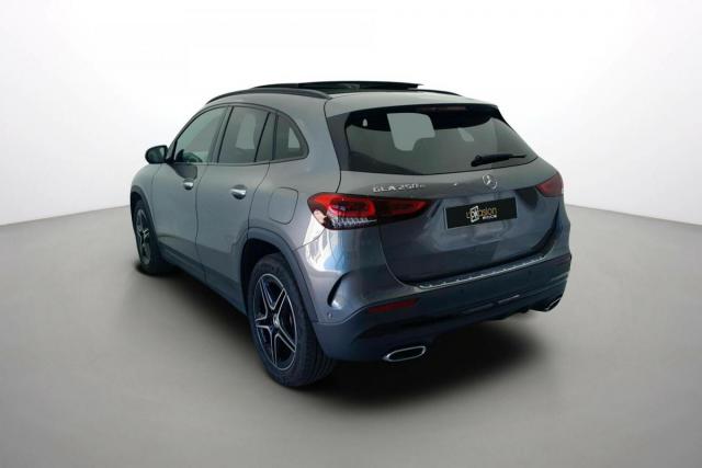 Mercedes Benz Gla image 4