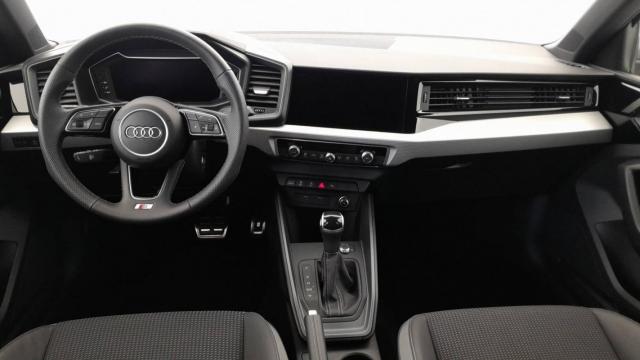 Audi A1 Sportback image 1