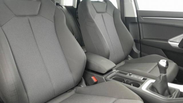 Audi Q3 image 9