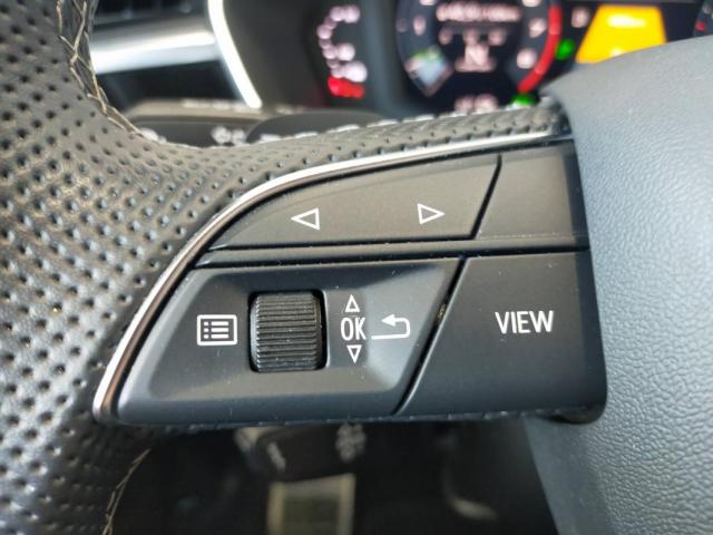 Audi Q3 image 1