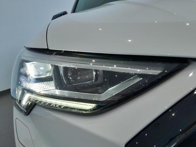Audi Q3 image 1