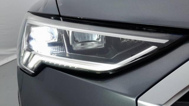 Audi Q3 image 3