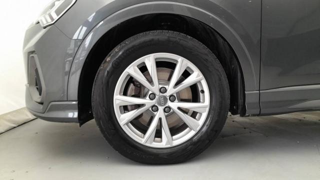 Audi Q3 image 1
