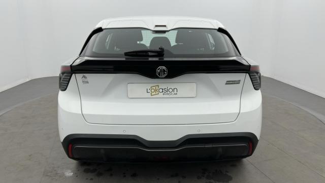 Toyota C-Hr image 4
