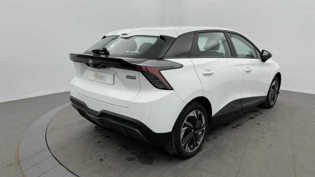 Toyota C-Hr image 3