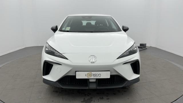 Toyota C-Hr image 2