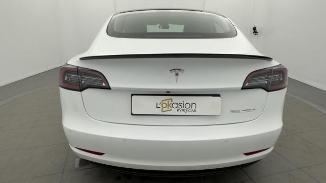 Tesla Model 3 image 8
