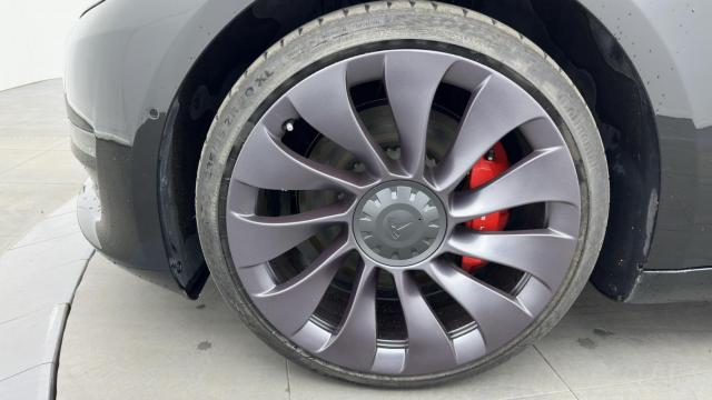 Tesla Model 3 image 7