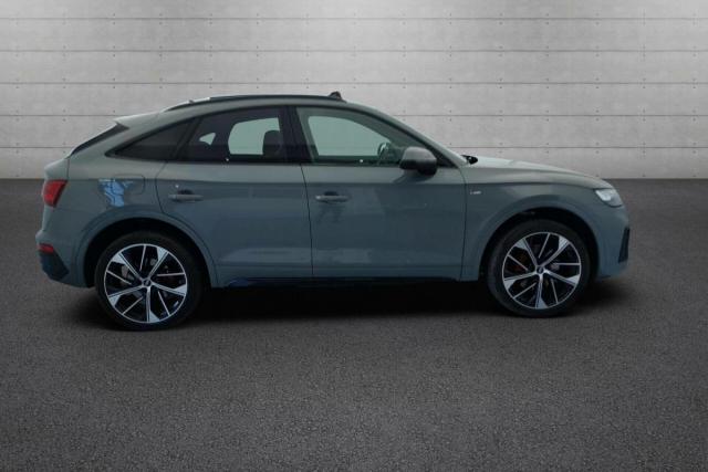 Audi Q5 Sportback image 2