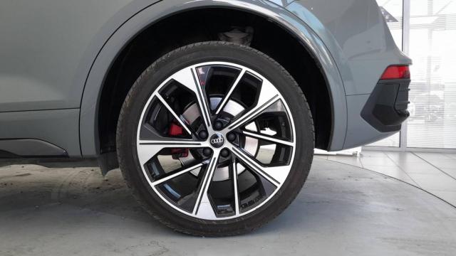 Audi Q5 Sportback image 9