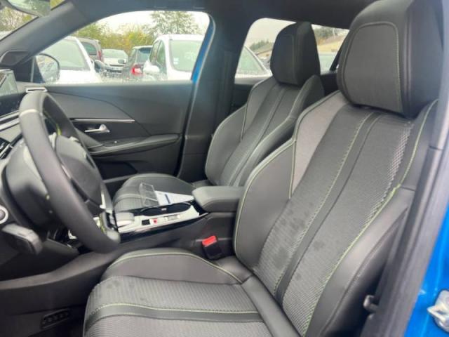 Peugeot 2008 image 3