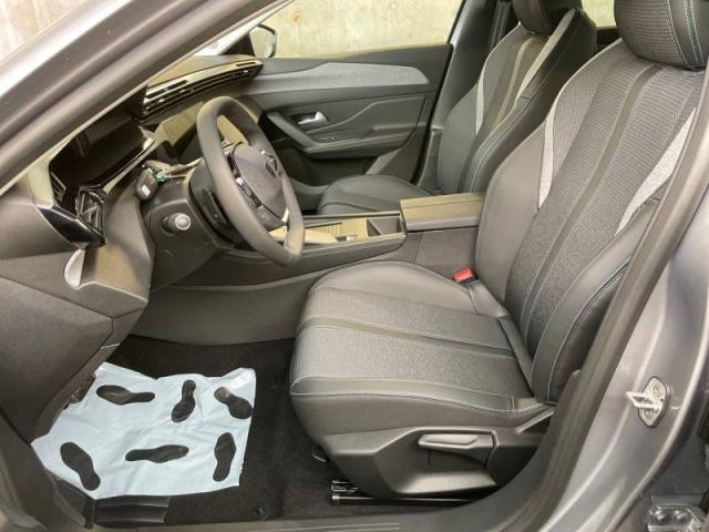 Peugeot 308 image 1