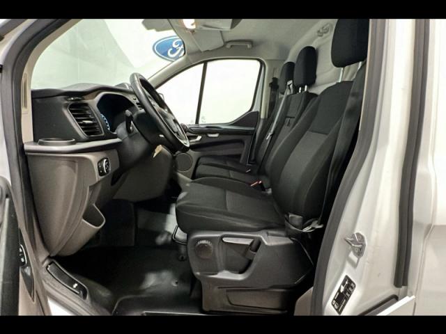 Ford Transit image 8